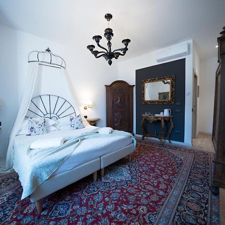 B&B La Loggia Del Castello Тренто Екстериор снимка